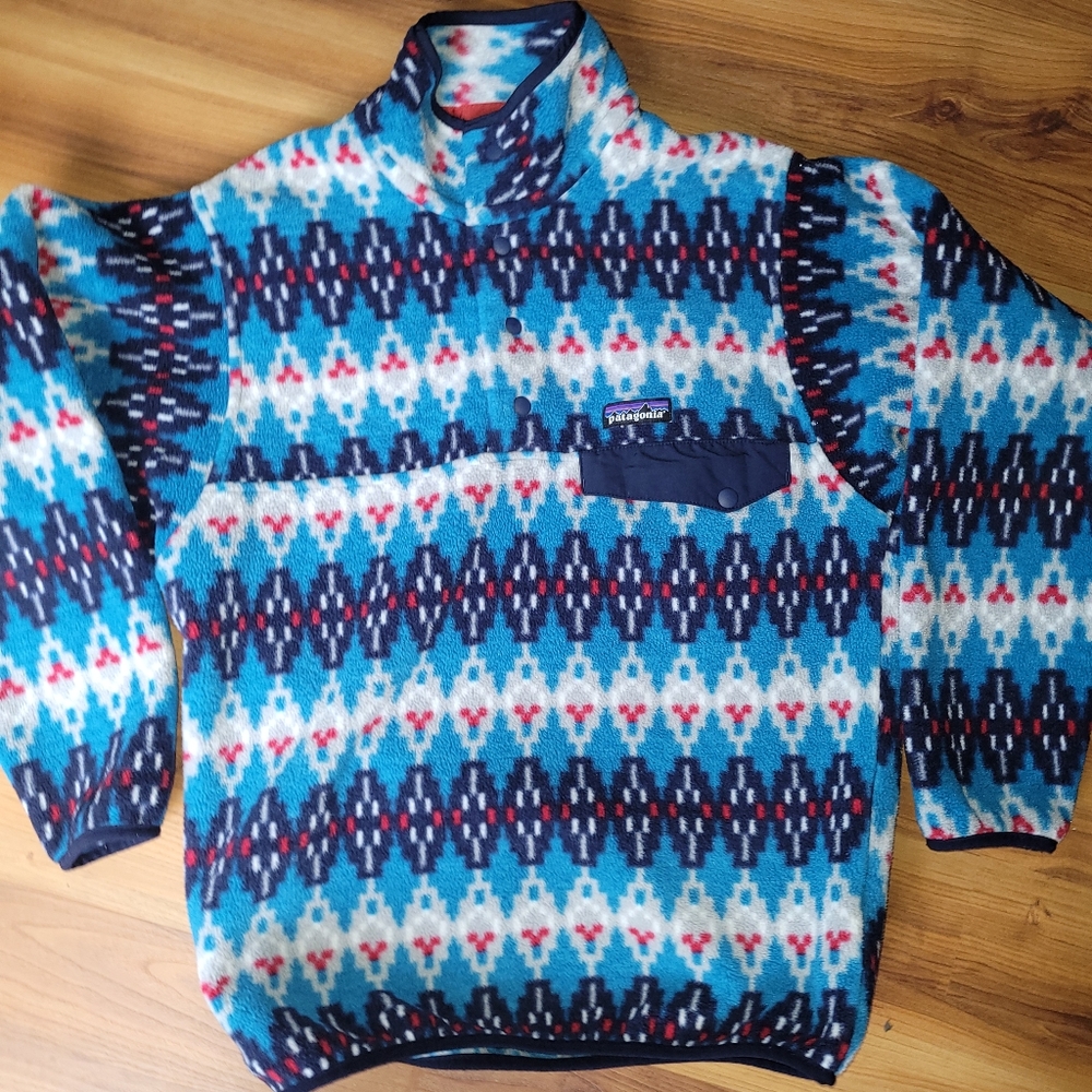 Patagonia Blue and Red Patterned Sweater